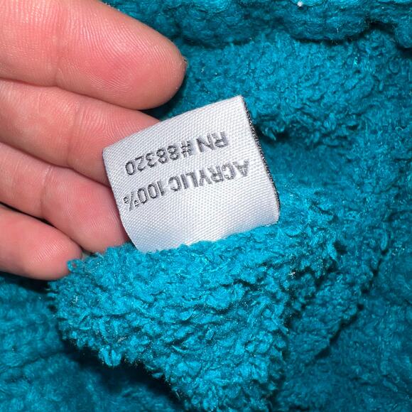 Trendy Blue Fuzzy Lined Fur Pom Winter C.C  Exclusives Beanie One Size - Picture 4 of 7